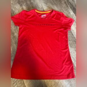 Nike Dri-Fit size LARGE red LIVESTRONG performance short sleeve T-shirt